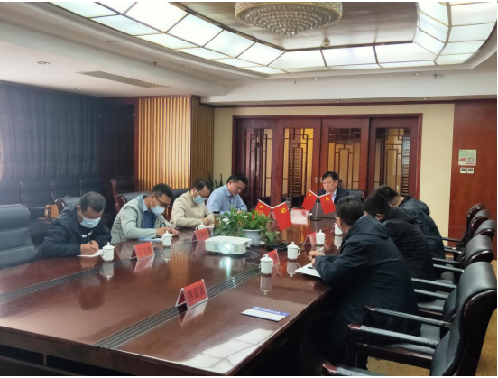 兗州中材黨委委員、副總經(jīng)理顏景祥到河南片區(qū)黨支部講授專題黨課